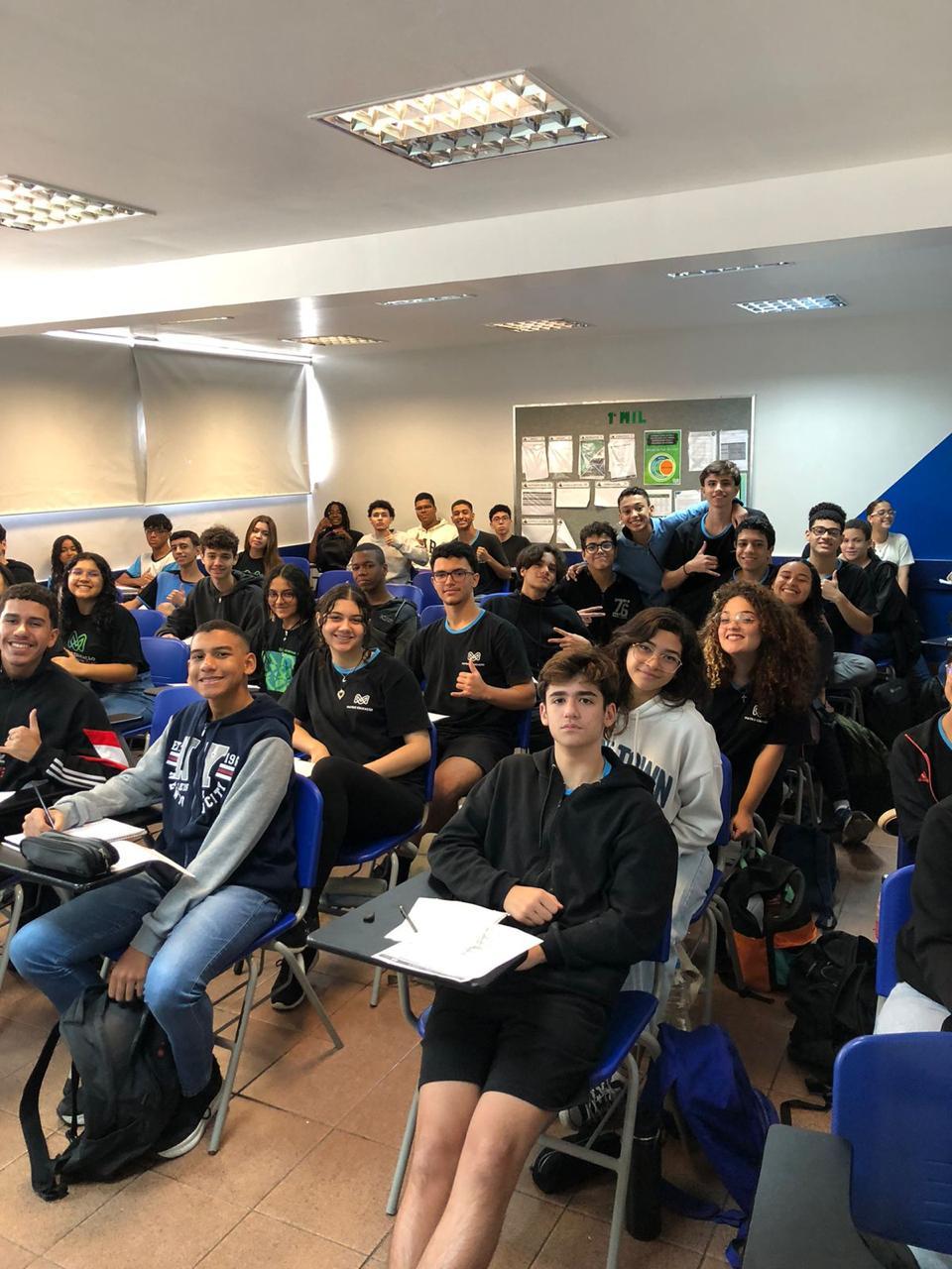 Conheça nossas turmas de alta performance para vestibular e concursos militares